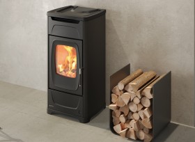 New 2024: Larissa, ventilated wood stove with automatic combustion control system